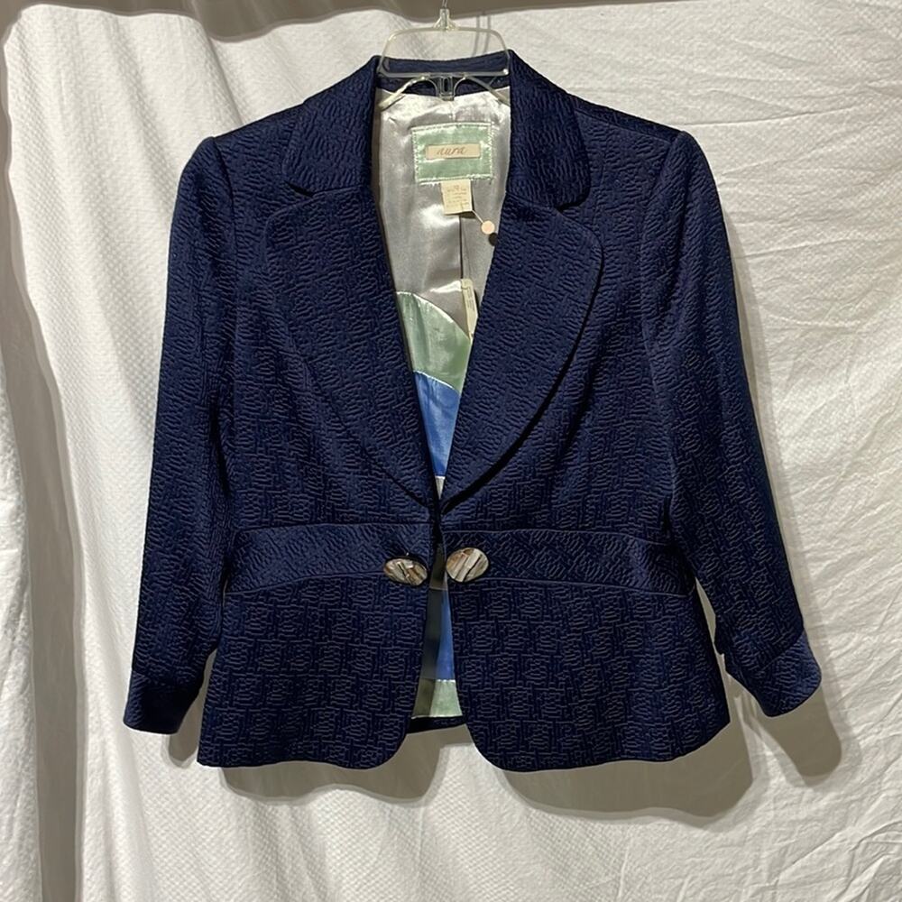 Aura 12 blue vintage fitted jacket fully lined NWT vintage pearl like lg button